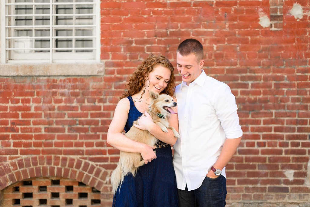 engagement photos with dogs