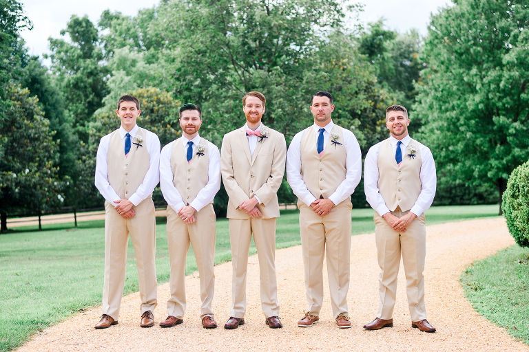 How To Photograph The Groomsmen Portraits: Groomsmen Poses