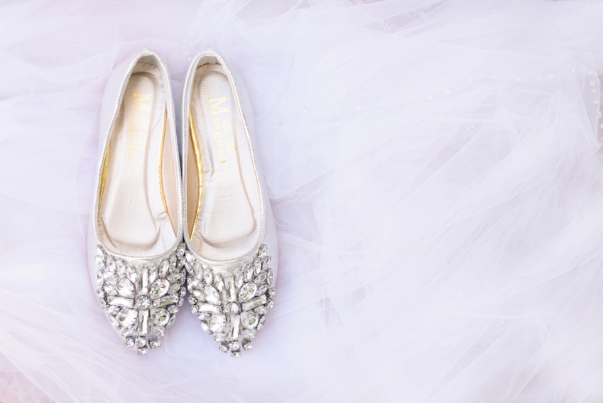 bridal shoes with diamonds