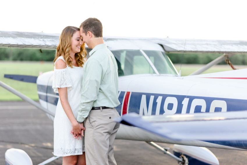 engagement photos with planes