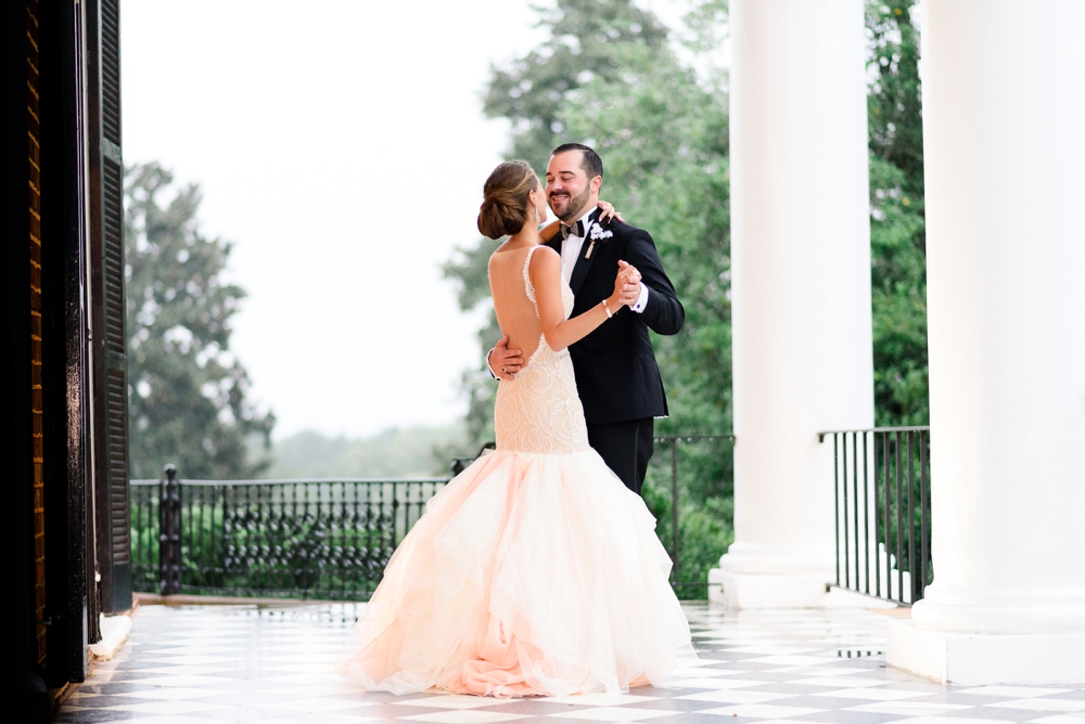 virginia luxury wedding couple 