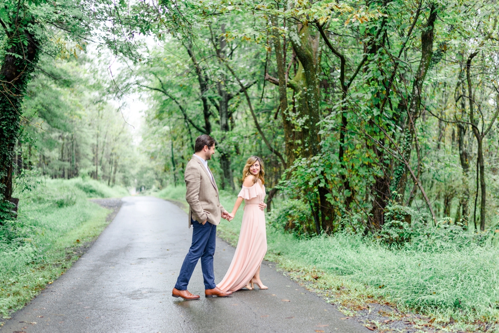 engagement pictures in the nature