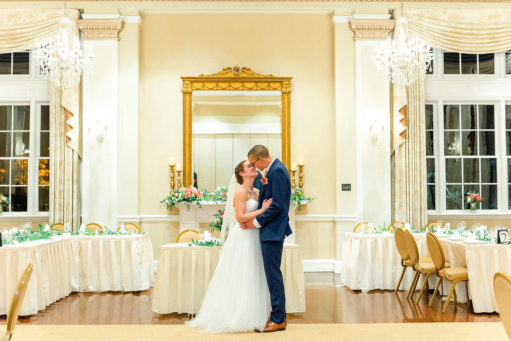 George-Washington-Hotel-Wedding-in-Winchester-VA_0046 | Alina Thomas Photography: Northern