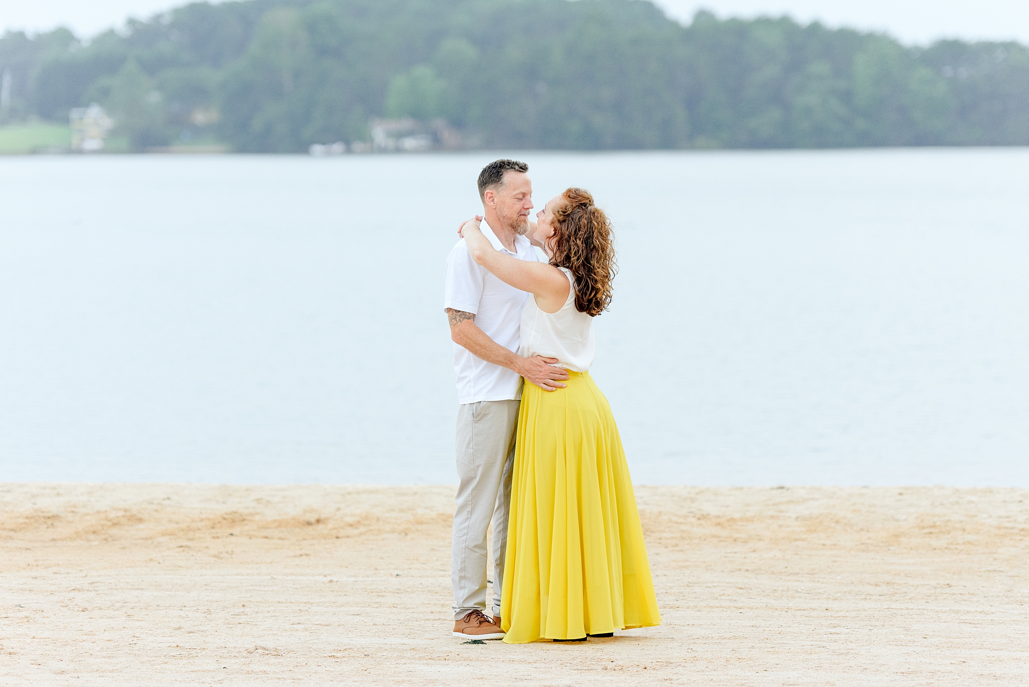 lake engagement pictures