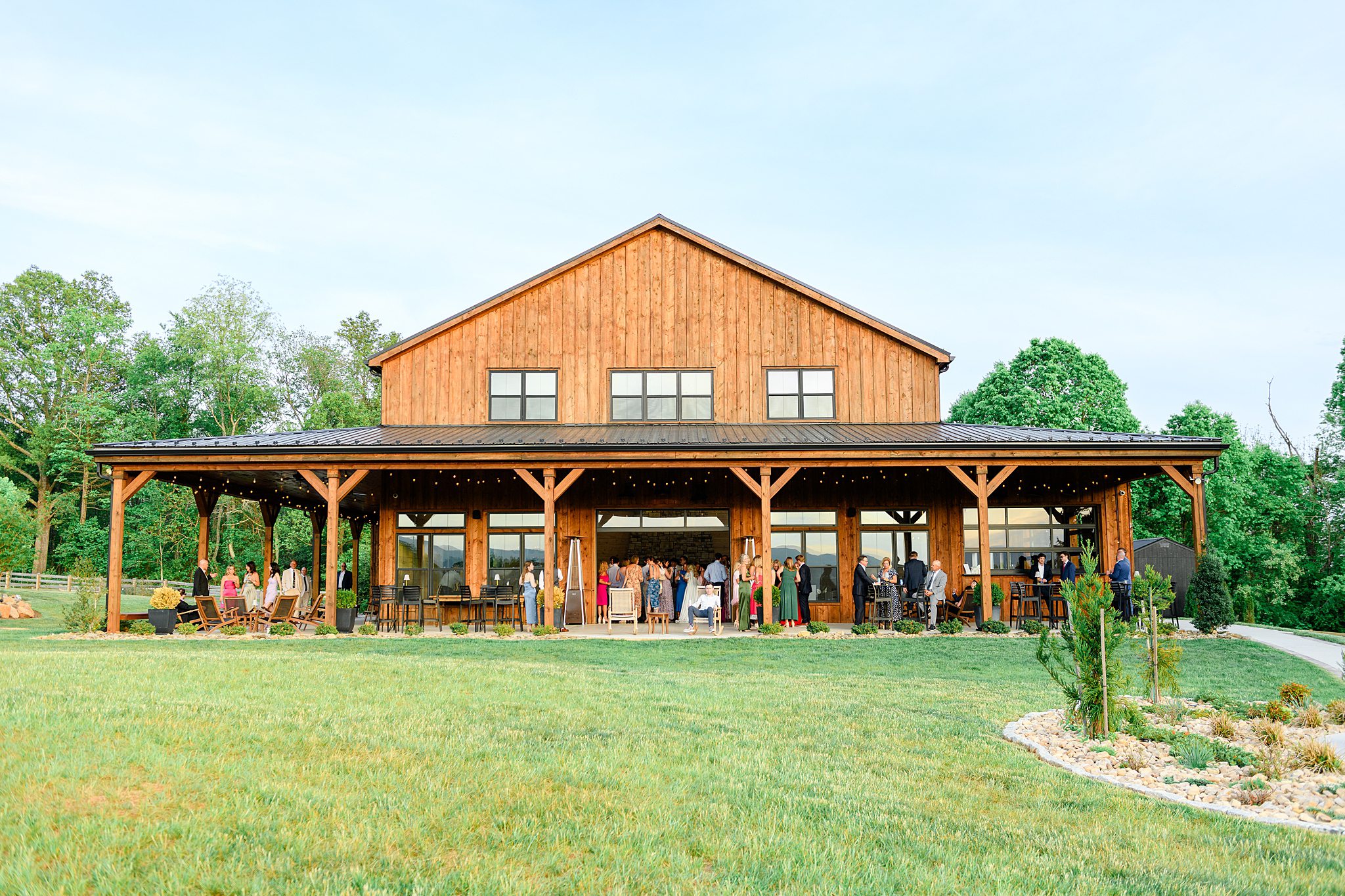 Cedar Oaks Farm Barn