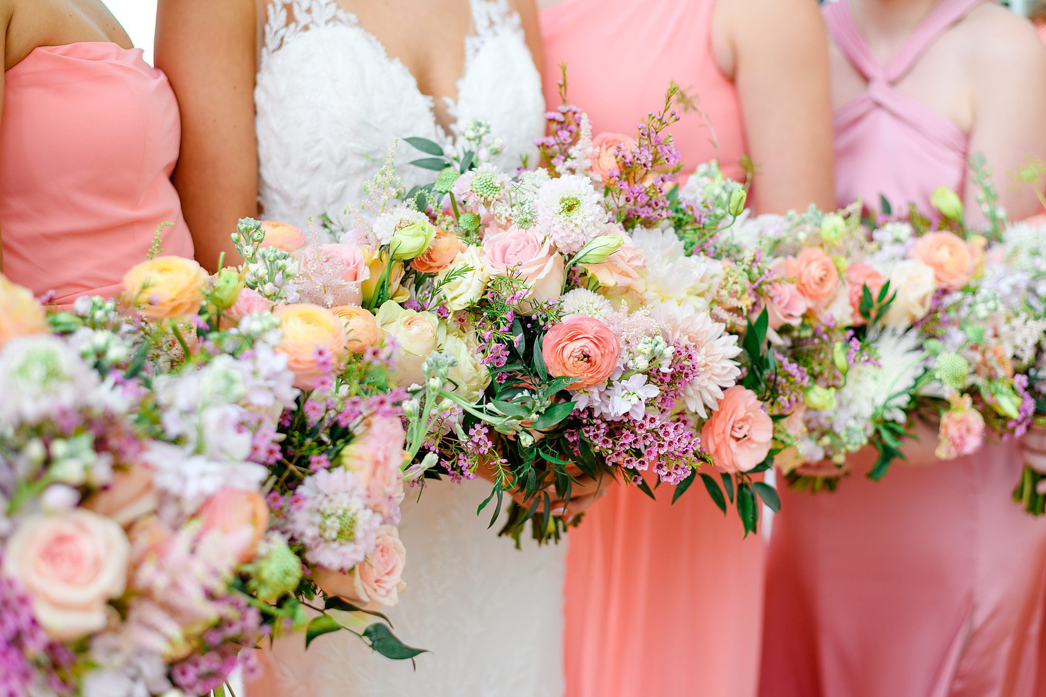 pastel pink bridesmaids bouquet